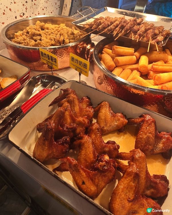 自助美食、雞煲燒烤及火鍋任食放題