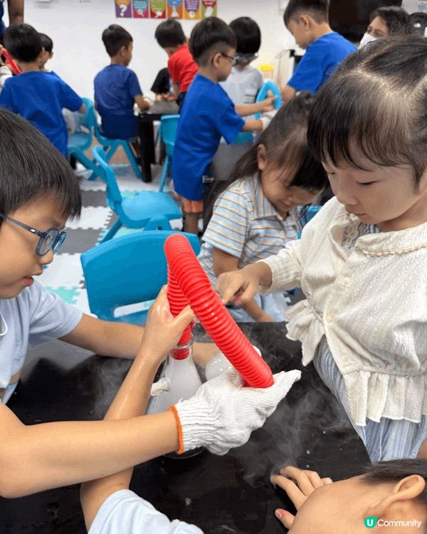 Grace今個暑假去咗Newton Show科學Summer...
