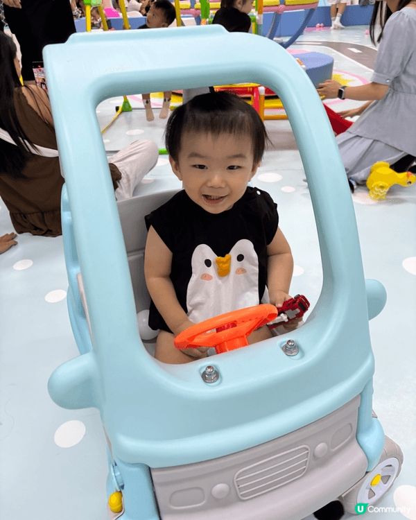 今年嘅夏天太炎熱，最適合帶BB去play House或者商場...