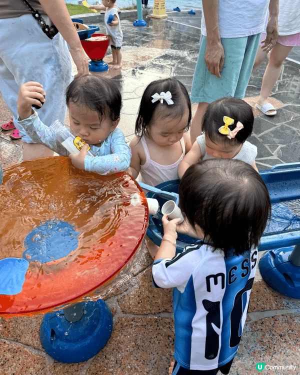 夏日親子好去處當然係去玩水，推介去深水埗公園玩水，地點方便，...