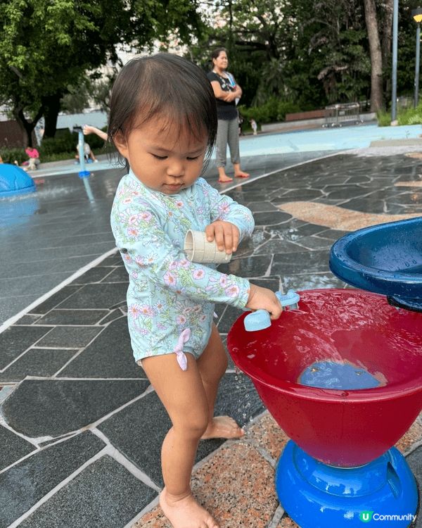 夏日親子好去處當然係去玩水，推介去深水埗公園玩水，地點方便，...