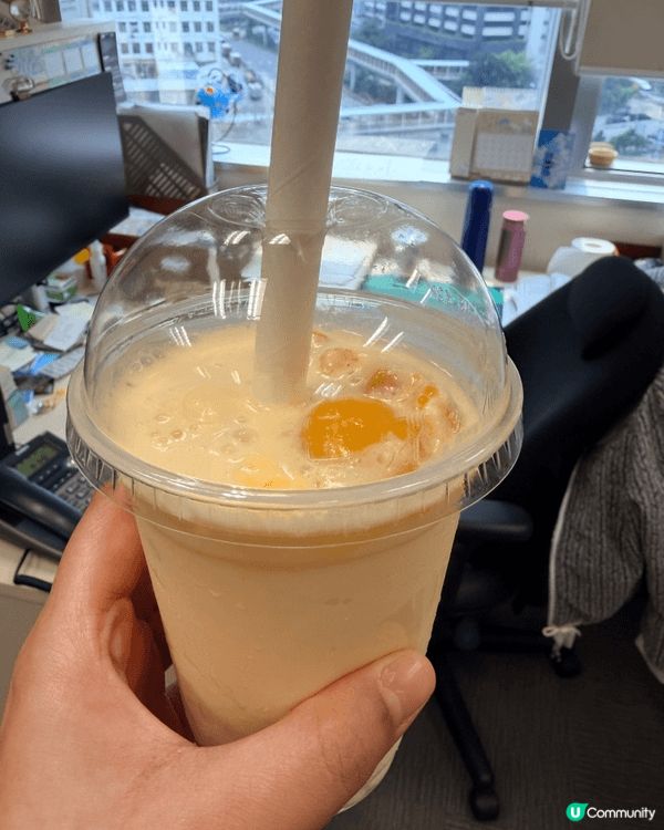 暑假呢有好多優惠啊，除咗好多品牌嘅甜品呢都係買一送一之外呢仲...