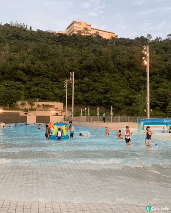 天氣熱到爆，帶小朋友去海洋公園水上樂園放電就最爽啦！