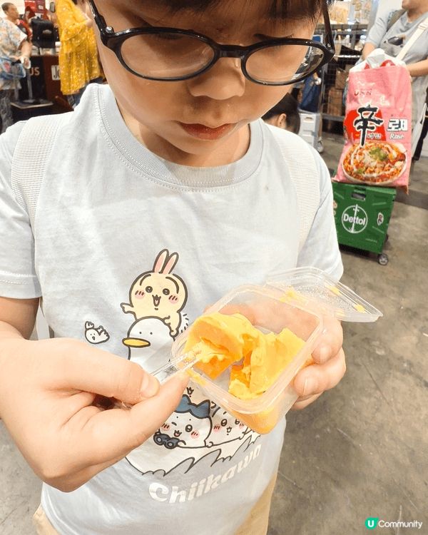 今日去完美食展啦，真係行得好盡興，盡情掃街，想買既想食既都做...