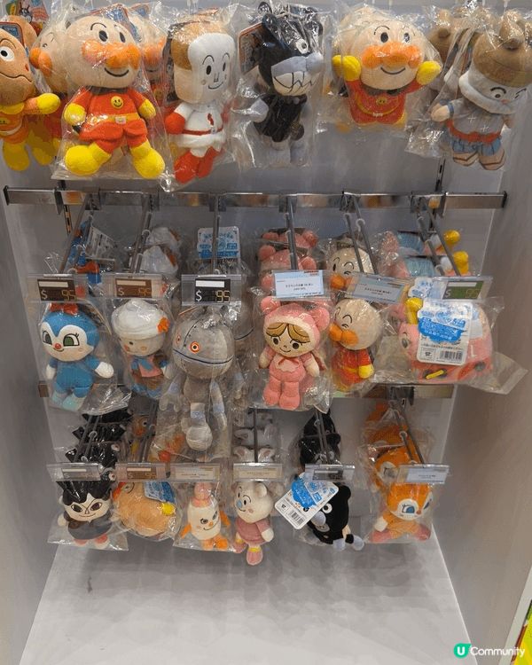 位上水廣場中庭位置擺放左麵包超人Pop Store, 場內有...