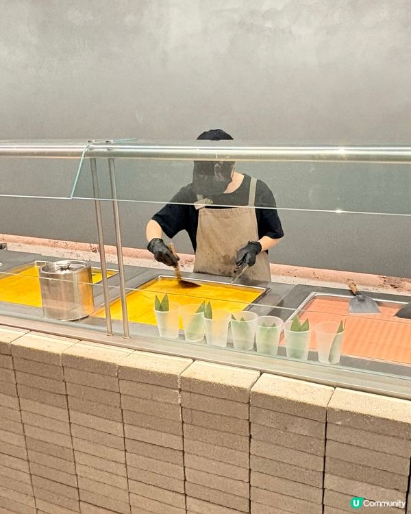 金球首間喜茶黑金店，必試生打椰皇手炒冰 