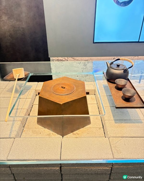 金球首間喜茶黑金店，必試生打椰皇手炒冰 