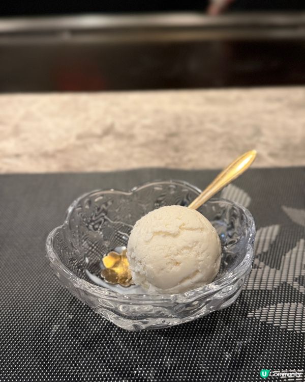 1人鐵板套餐 $588/位(有加一)而家 四人同行,一人免費...