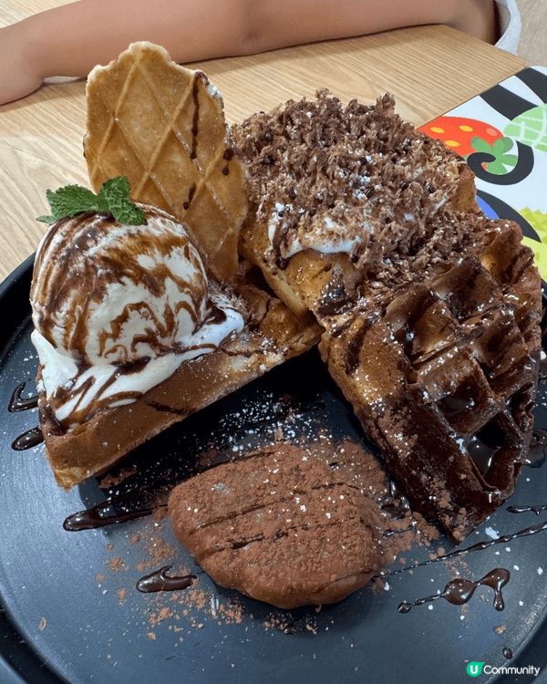 天氣咁熱，梗係要去食甜品同冰消暑！呢間嘅創意甜品同刨冰真係消...