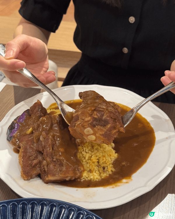 中環呢間日式咖喱店，竟然唔係靠味道先紅，而係靠「手速」…但放...