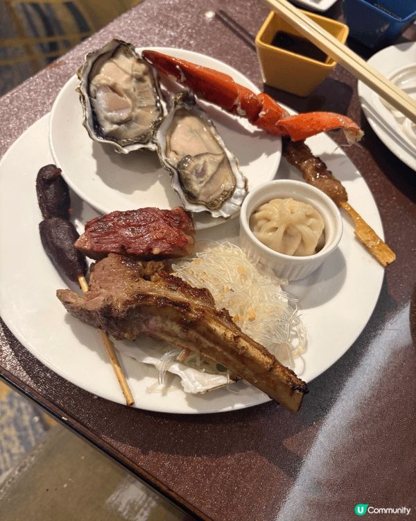 呢間係我去其中一間嘅酒店buffet食 食佢個生蠔海鮮 好好...