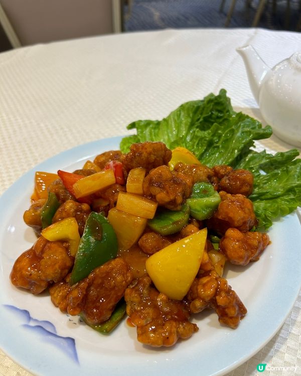 今晚去咗柴灣酒家🧡✨金溏宮,環境寬敞明亮,水晶燈佈置精緻,擺...