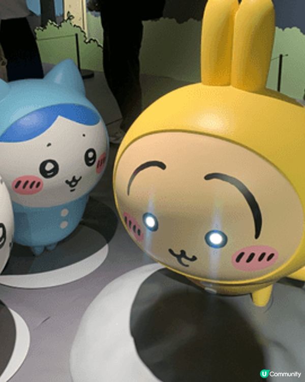 以上的是之前的在尖東的展覽中的打卡點及靚相；在展覽內有幾個不...