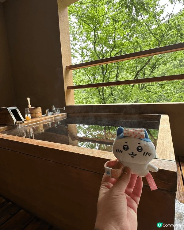 小八頭頂著小毛巾，陪我一齊去嘆日本唔同的溫泉♨️ 爽呀😌