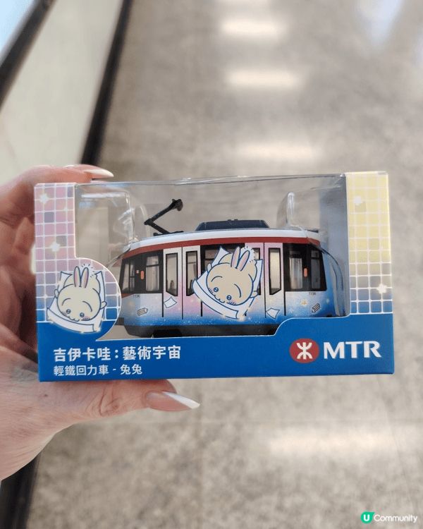 本人諗過住入坑呀，開頭每次去日本都幫朋友去限定店買公仔，咁諗...