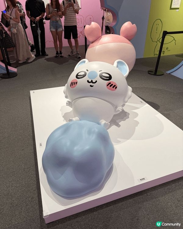 今次第一次去Chiikawa 展，入面有好多畫作，不同角色嘅...