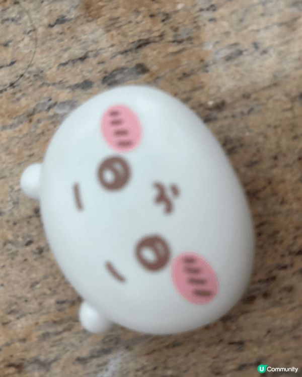 最近去日本葯妝店發現 Chikawa 手掌形還小的公仔小盒，...