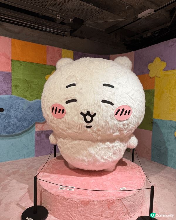 分享我去「Chiikawa Artiverse」入面影到嘅畫...