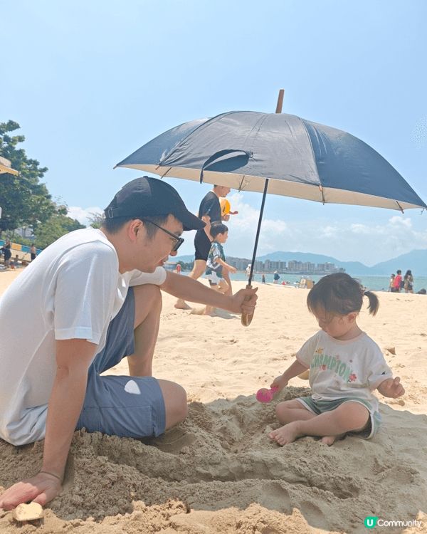 上個週末帶咗囡囡去黃金海岸，沙灘好舒服，玩沙玩到成身都係😂。...