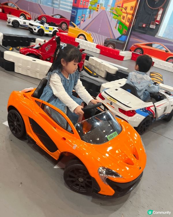 小朋友超鍾意Megabox 9樓嘅Kids kids car...