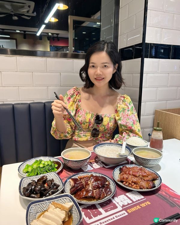 燒鵝是香港嘅美食特色之一,我都超愛吃燒鵝,上星期去了灣仔棋哥...