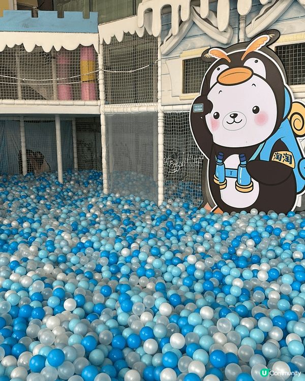 室內playhouse , 依家天氣太熱，唯有選擇一d 有冷...