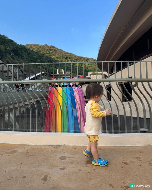 炎炎夏日非常推薦去海洋公園水上樂園，場內氣氛熱鬧，設施配套充...