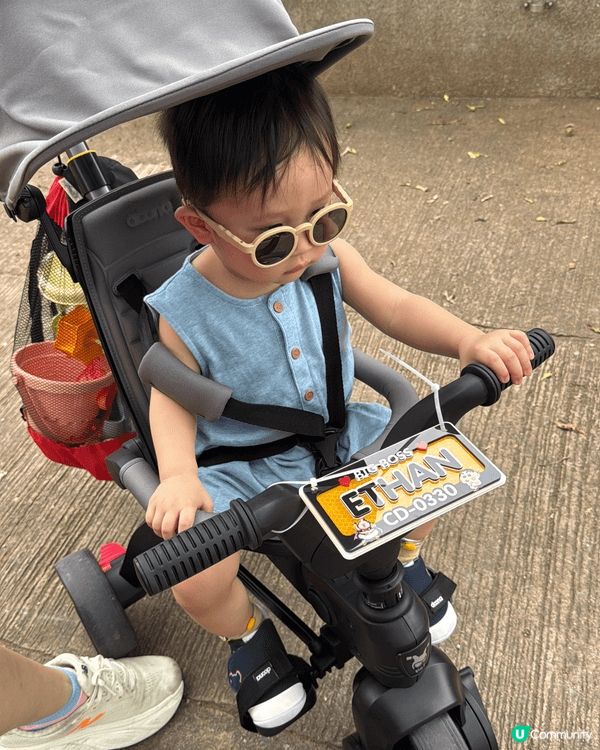 帶小朋友去公園玩，補充下在他命，又可以放下電
