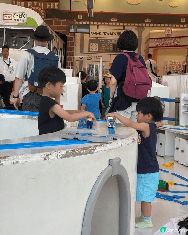 大宮鐵道博物館係日本最大規模嘅鐵道博物館，從東京站搭JR約3...