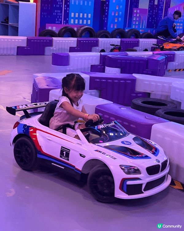 香港有不少兒童小遊戲場，不一定要返游圳玩。其中一個黃埔冒險樂...