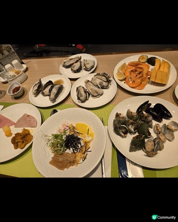 生蠔大隻，唔多人唔洗排長龍等拎食物，座位闊落唔擠迫，環境寧靜...