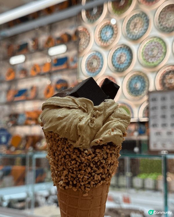 PLAYT自助餐有唔少雪糕味道可供選擇，但熱食數量比較少，款...