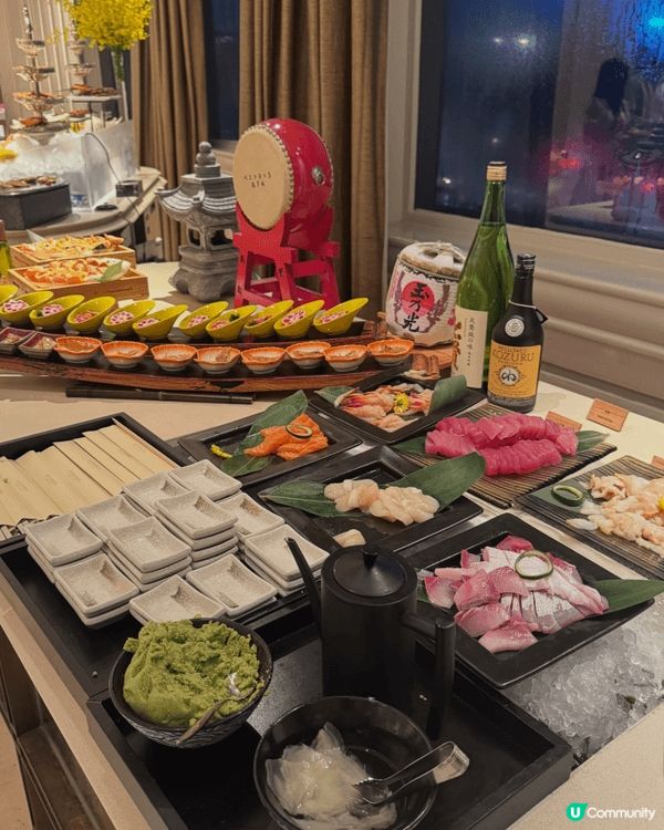 四個女人生日慶祝，第一次到半島酒店食自助餐，感覺同其他酒店完...