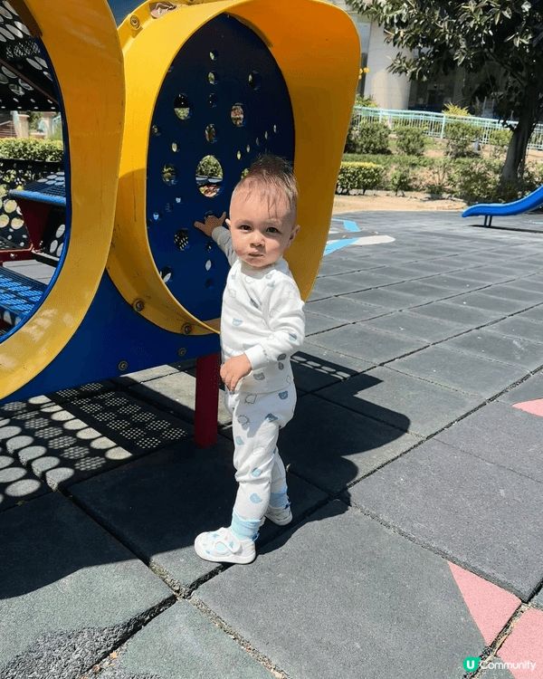 屋苑樓下個公園就係最好既親子好去處🤣又近，玩到一身汗即刻番上...