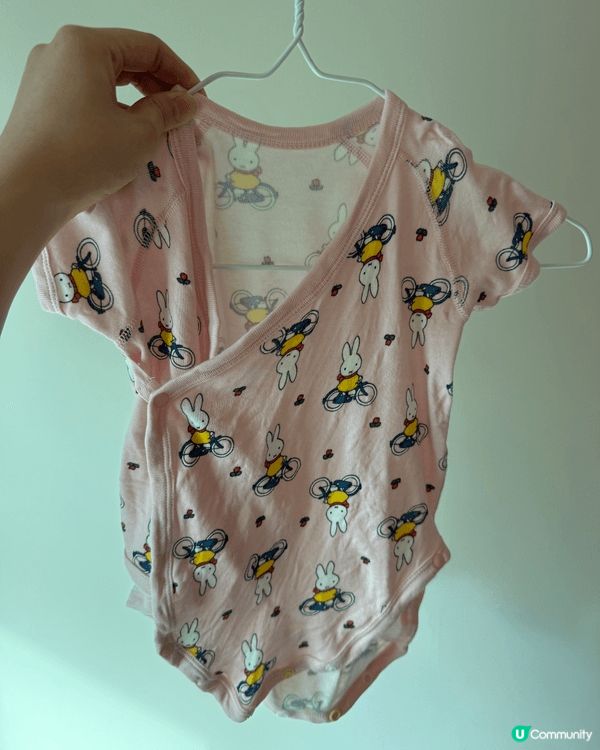 Uniqlo初生嬰兒內衣，60碼，衣服質地透氣親膚，有好多隻...