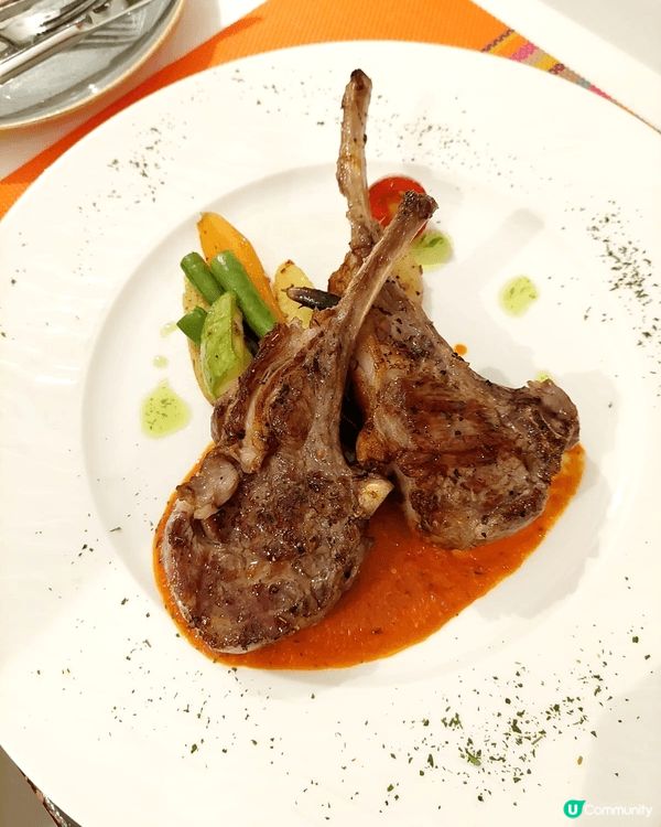 皇家太平洋酒店「堤岸酒吧餐廳（Pierside）嘅自助餐體驗...