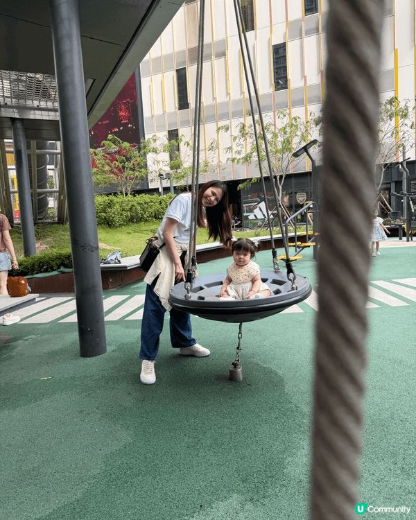 週末想帶小朋友放電，啟德零售館附近的戶外公園絕對是極佳選擇！...
