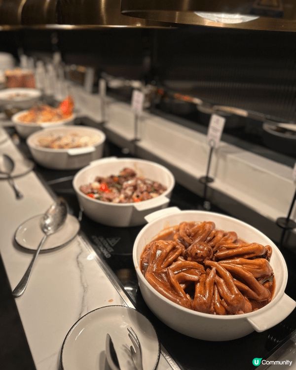我係超鍾意食自助餐，最近喺food studio 食咗都唔錯