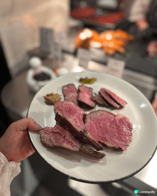 我係超鍾意食自助餐，最近喺food studio 食咗都唔錯