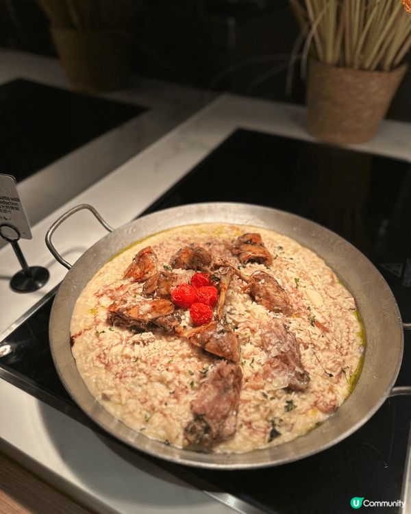 我係超鍾意食自助餐，最近喺food studio 食咗都唔錯