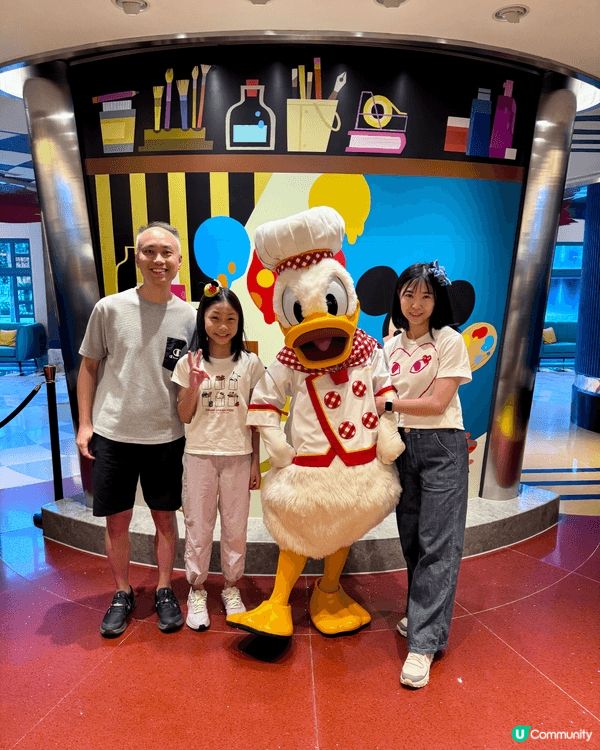 位於香港迪士尼好萊塢酒店的藝彩廚自助餐，雖然食物的選擇不算多...