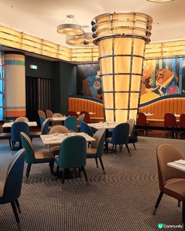 位於香港迪士尼好萊塢酒店的藝彩廚自助餐，雖然食物的選擇不算多...