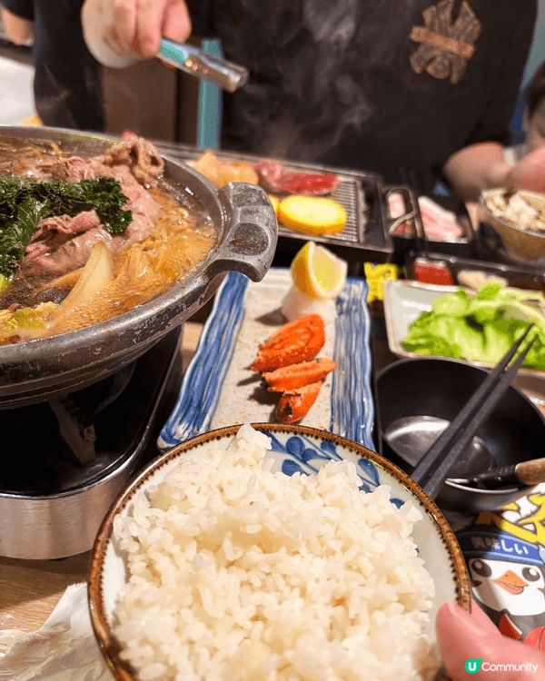 店子装修格局和日本当地相仿～里头空间大，不拥挤，聊八挂不怕被...