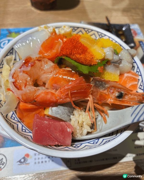 店子装修格局和日本当地相仿～里头空间大，不拥挤，聊八挂不怕被...