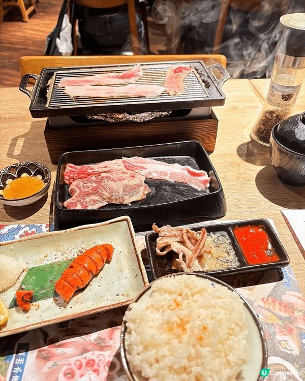 店子装修格局和日本当地相仿～里头空间大，不拥挤，聊八挂不怕被...