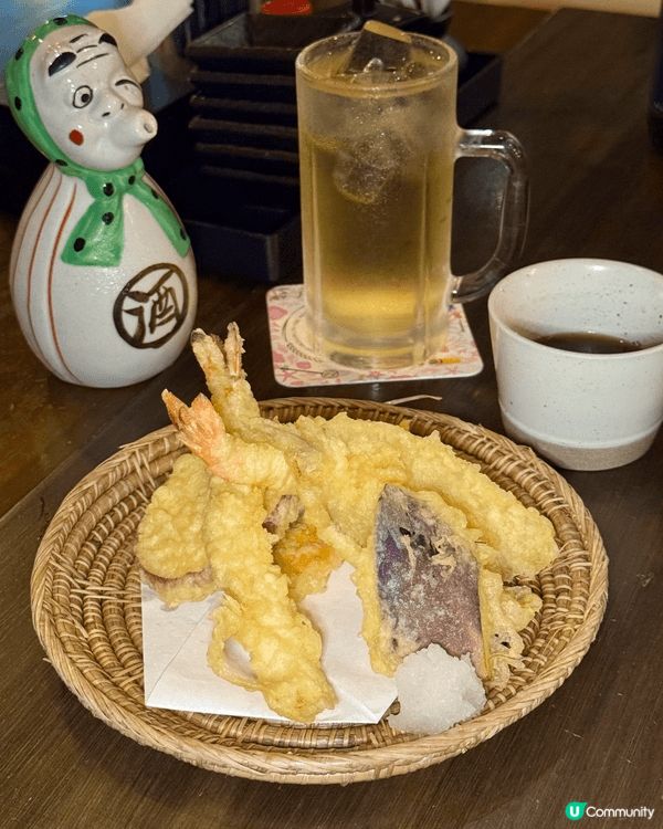 最近同閨蜜去咗大圍一間復古日式小店，木系裝修加老海報，氣氛舒...