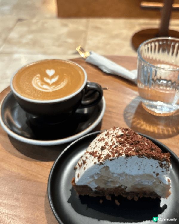近排中環大熱嘅banoffee pie真係好好食！上邊有一層...