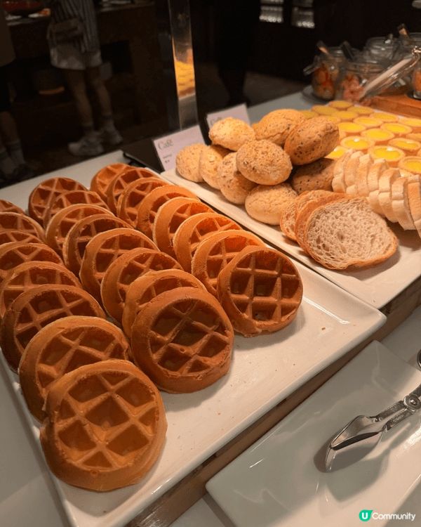最近係網上以優惠價買到Sheraton 嘅The Cafe夜...