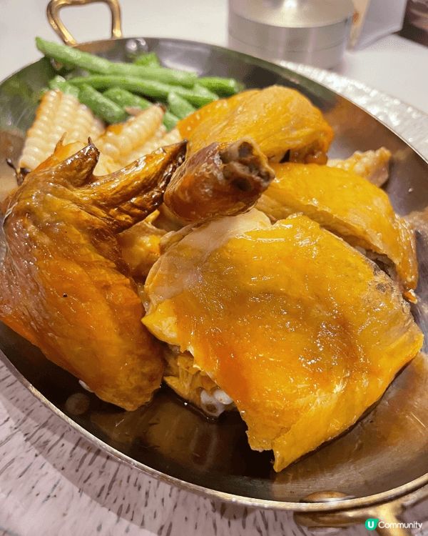 昨晚同屋企人去咗沐瀾食飯，一邊望住絕美維港海景，一邊享受精緻...