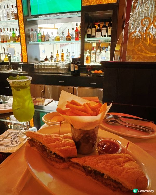 The Cheesecake Factory🍔🍰